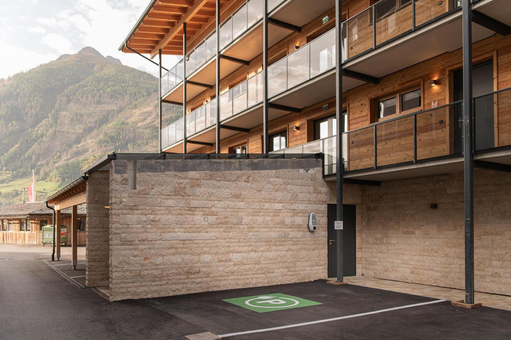 Alpenparks Montana Apartments Matrei in Osttirol Dış mekan fotoğraf